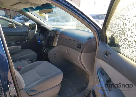 2006 Toyota Sienna Ce z USA, uszkodzony, nr VIN 5TDZA23C46S547591